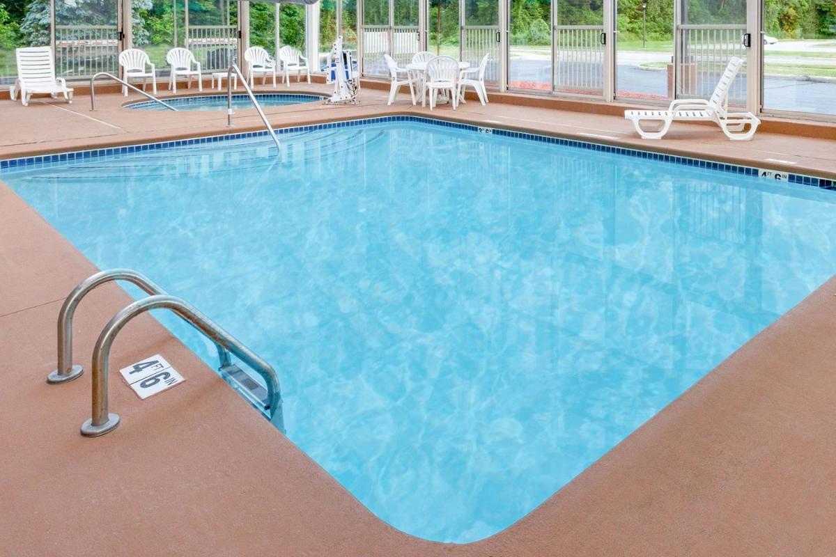 Baymont by Wyndham Bridgeport/Frankenmuth - Housity