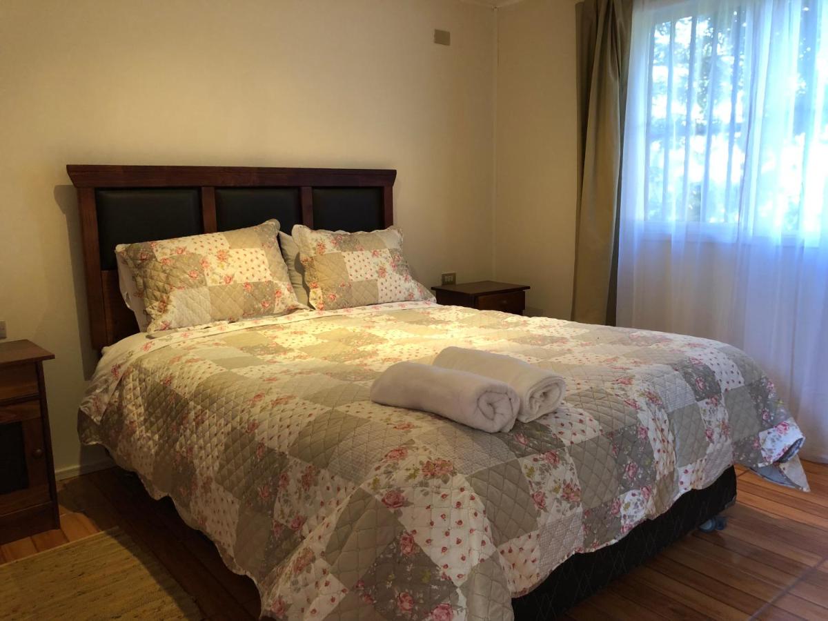 Cabañas Los Laureles - Lican Ray - Housity