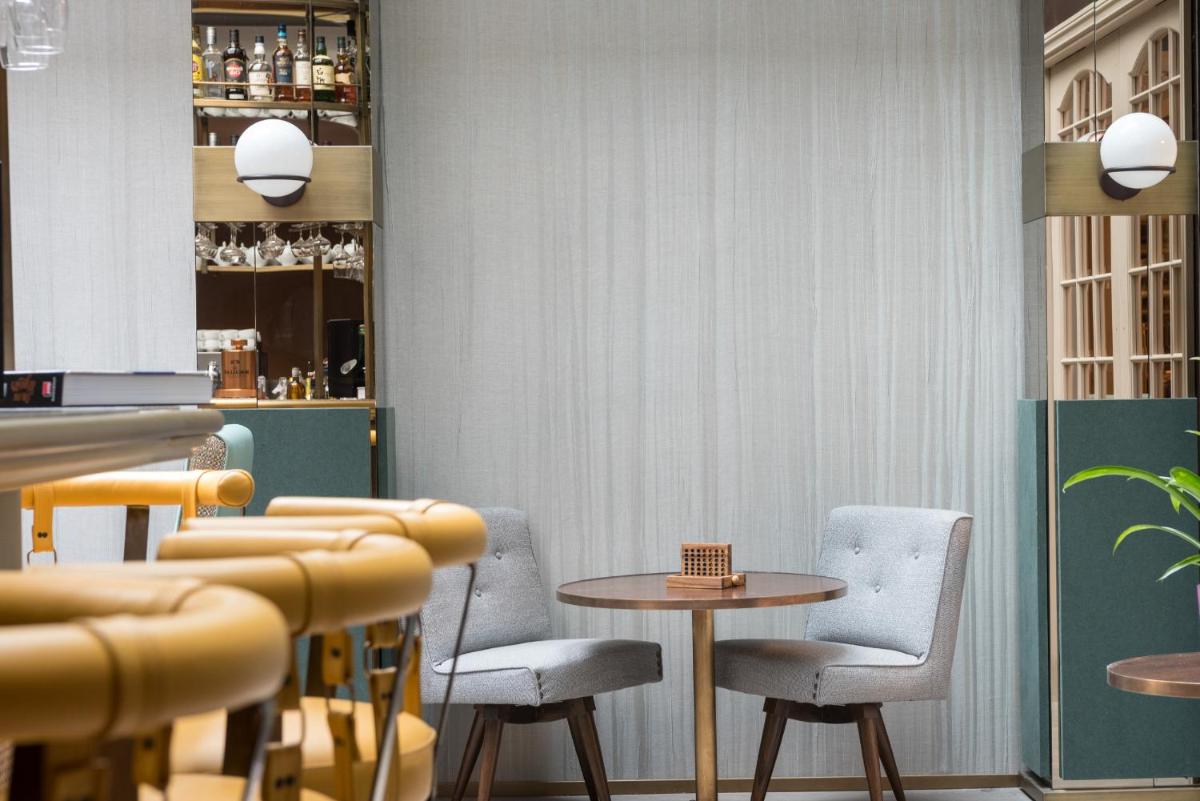 Coin salon dans l'établissement Maison Bréguet