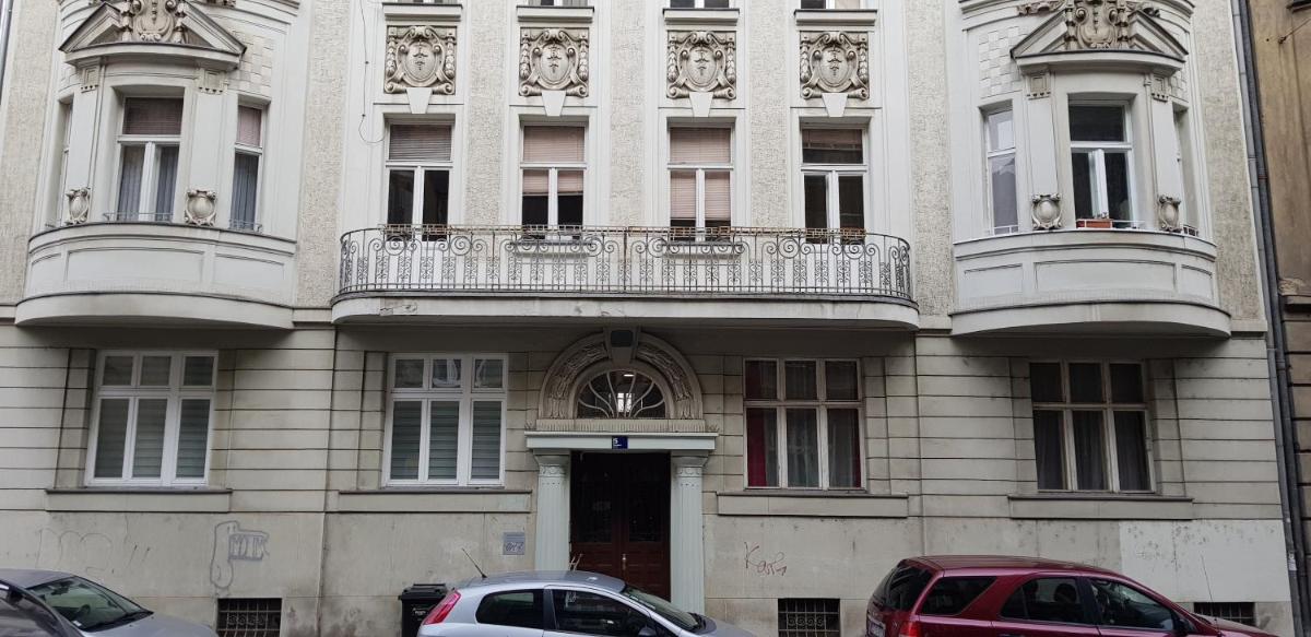 Apartment and Rooms Marinac - Housity
