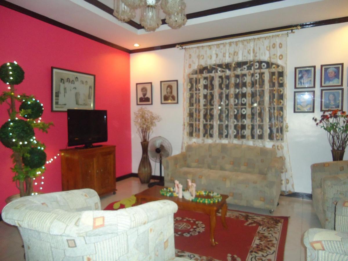 Suitetrails - Donsol Aguluz Homestay