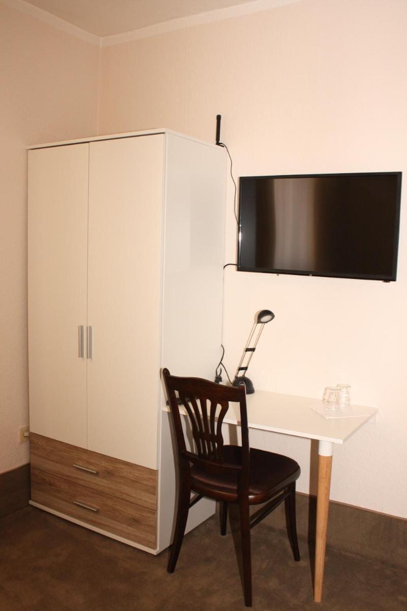 Hotel Kölner Hof - Housity