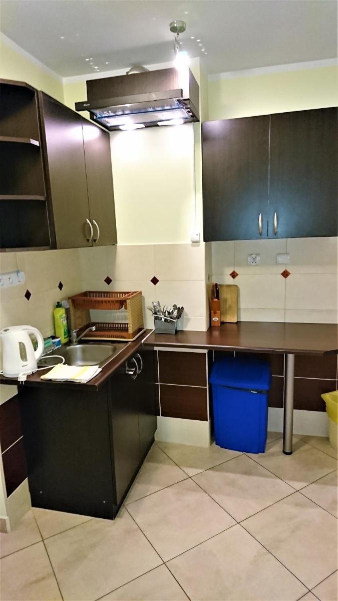 Leniwy Motyl - Housity