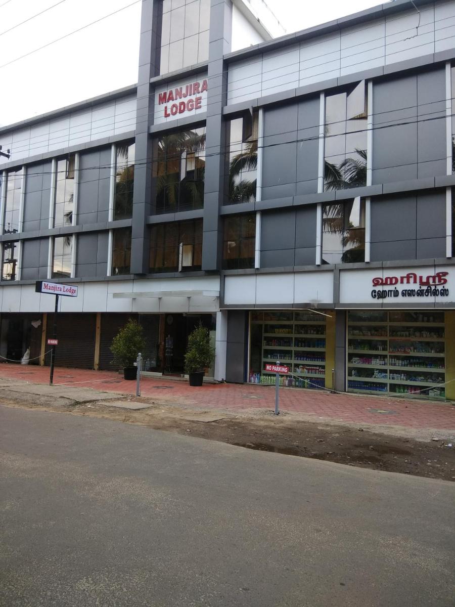 Manjira Lodge - Housity