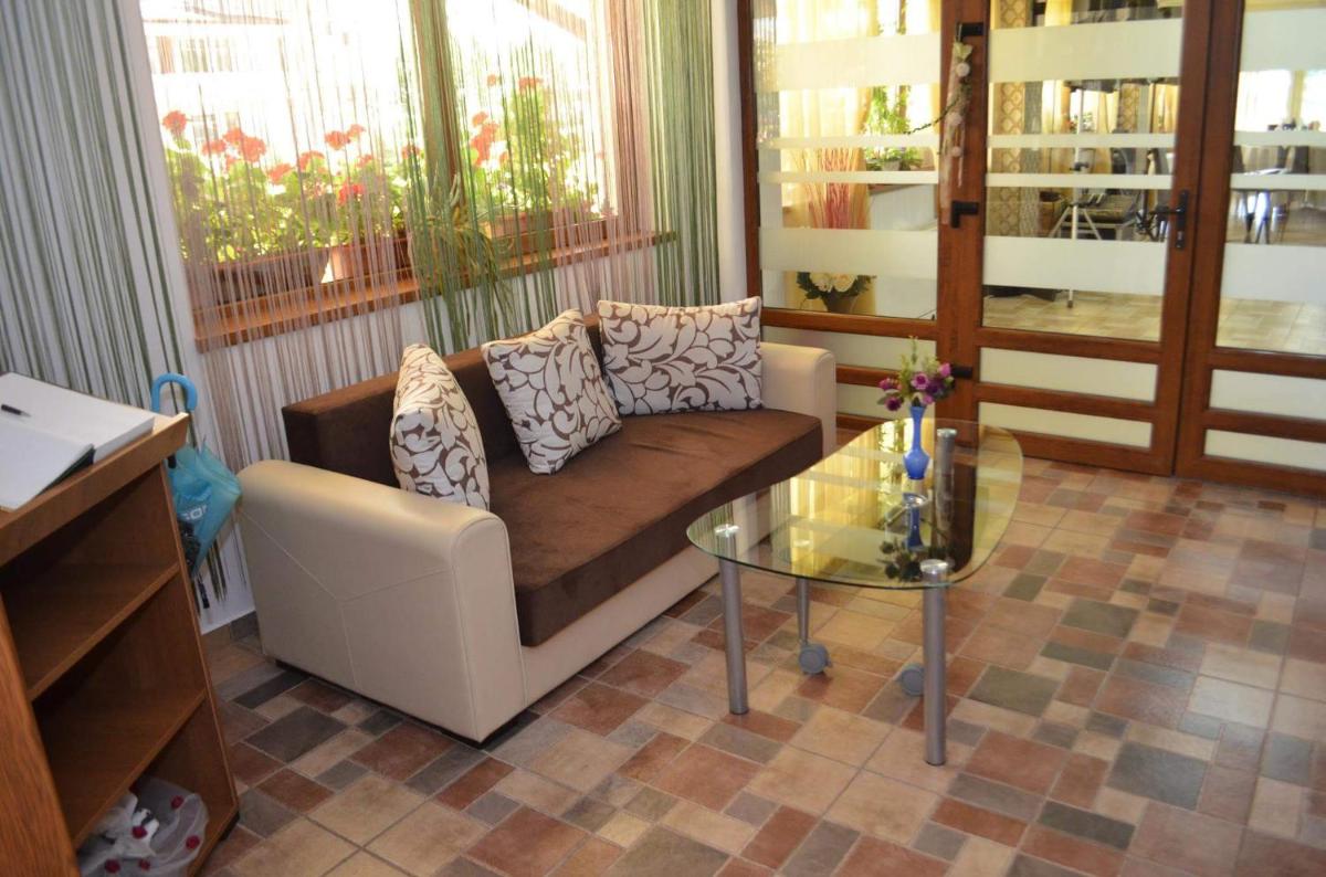 Pensiunea Georgia - Housity