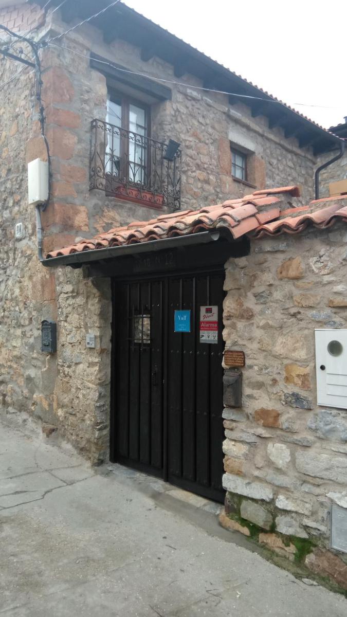 Casa De Pueblo Rural - Housity