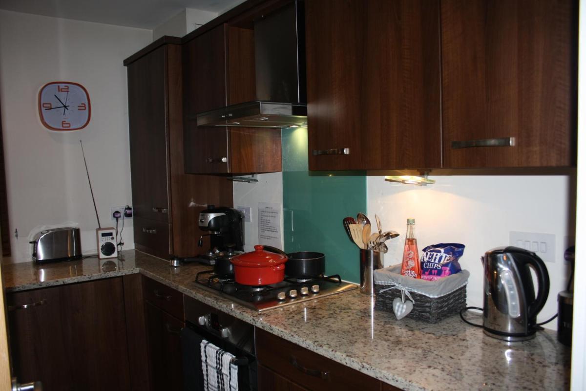 Canterbury Elms Court - Housity