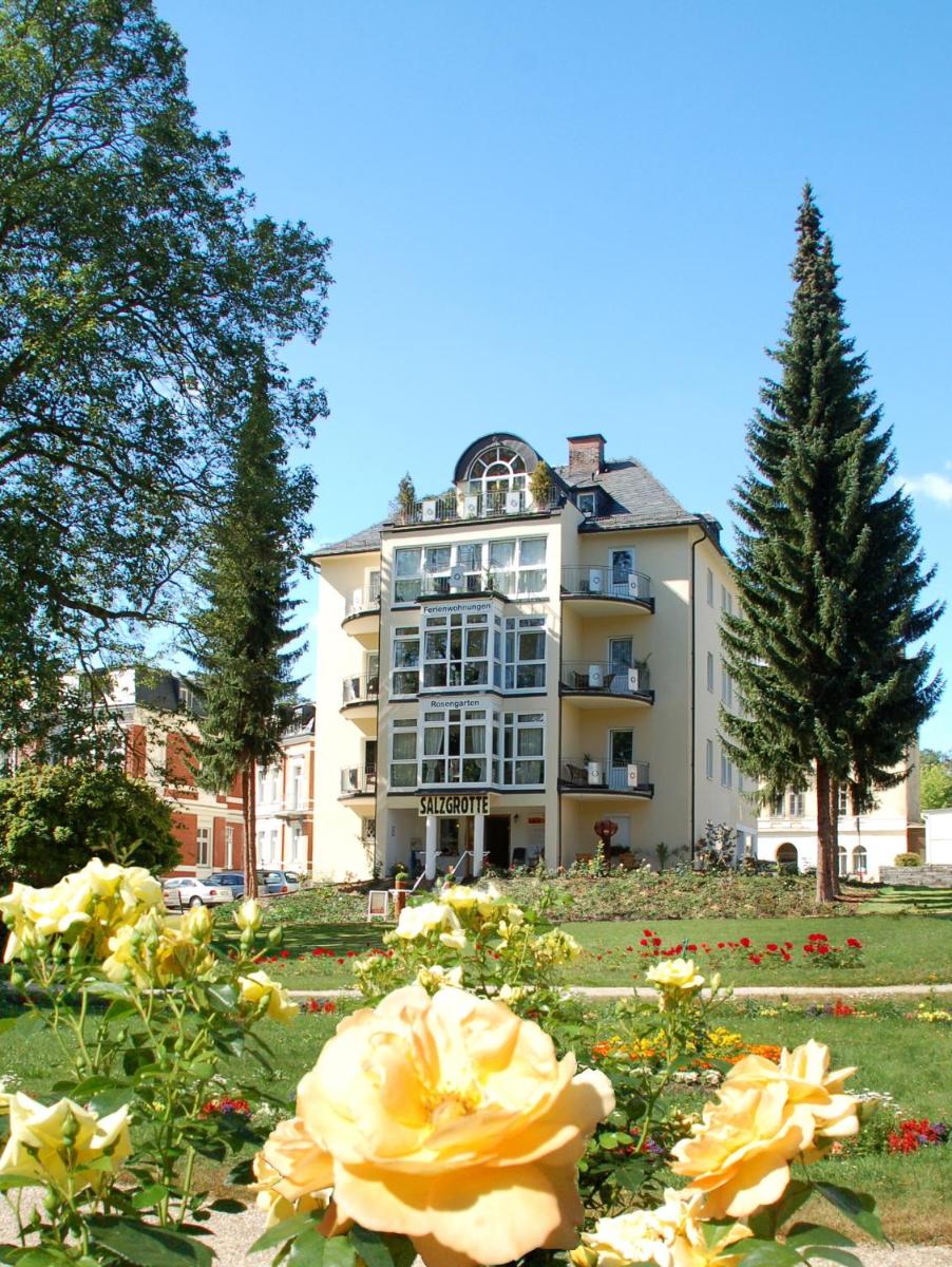 Ferienwohnungen Rosengarten - Housity