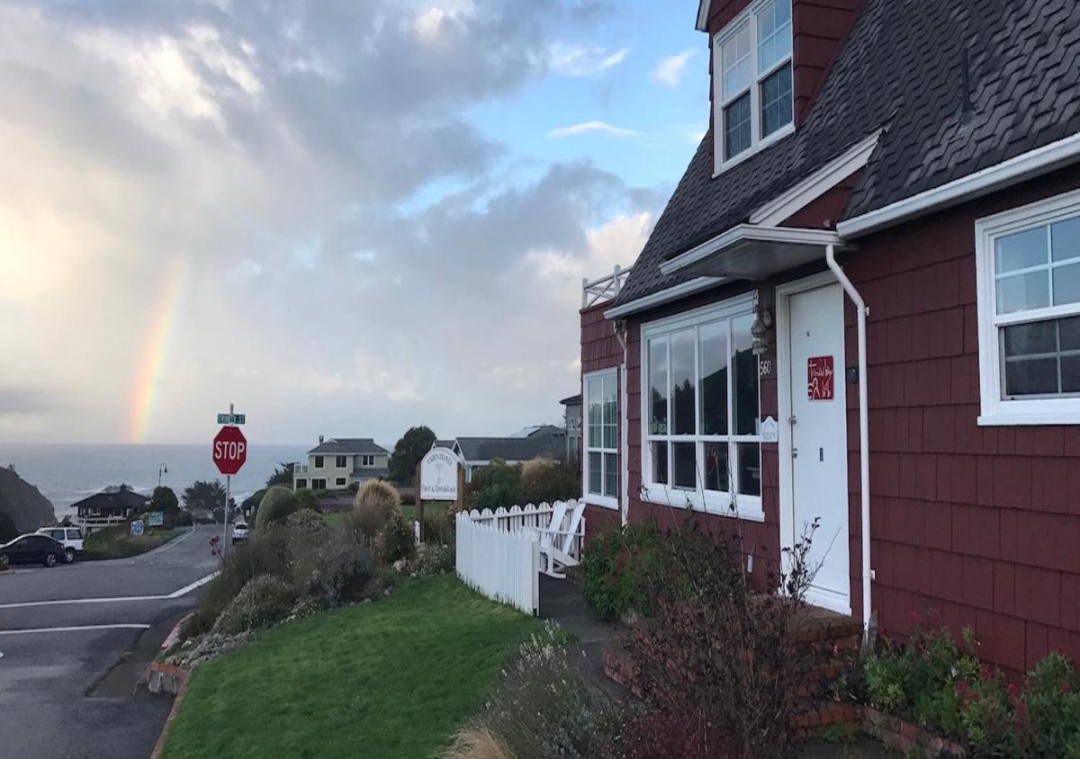 Suitetrails - Trinidad Bay Bed and Breakfast Hotel