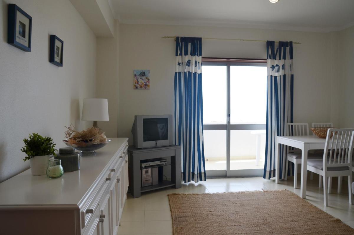 Baleal Tower Bay Apartment - Housity