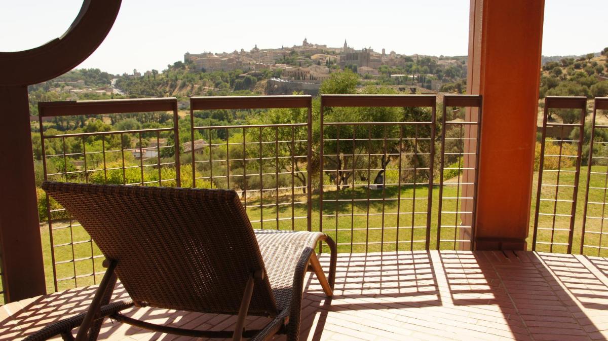 Un balcón o terraza de Hotel Cigarral el Bosque