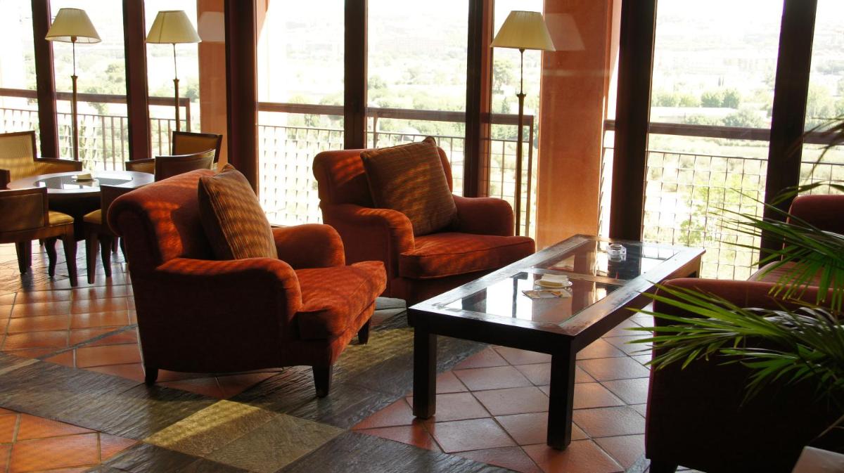 Zona de estar de Hotel Cigarral el Bosque