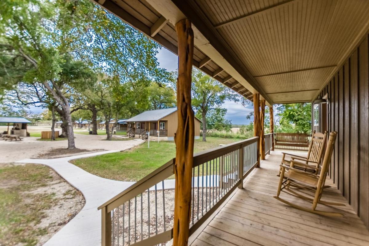 Vineyard Trail Cottages- Adults Only - Housity