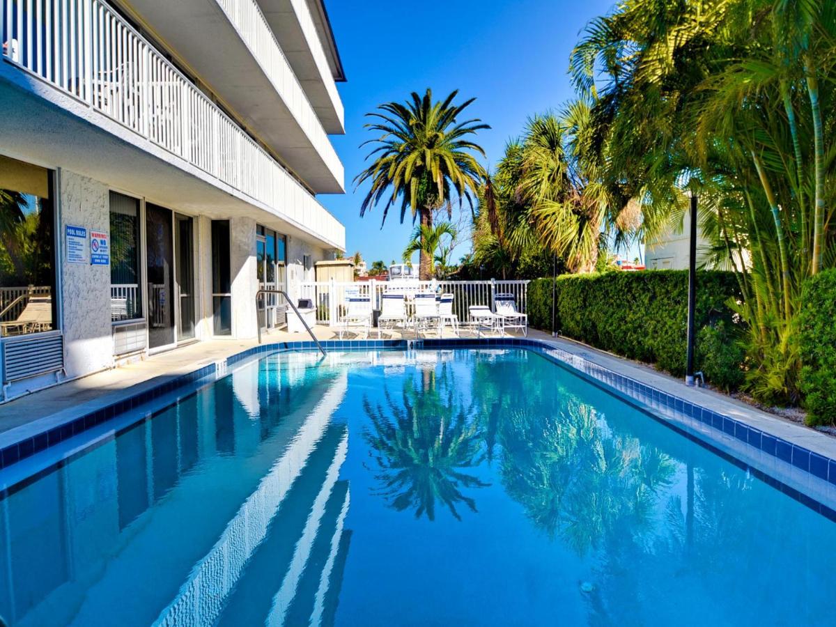 Bayside Condos 29 City and bay views 659 - Housity