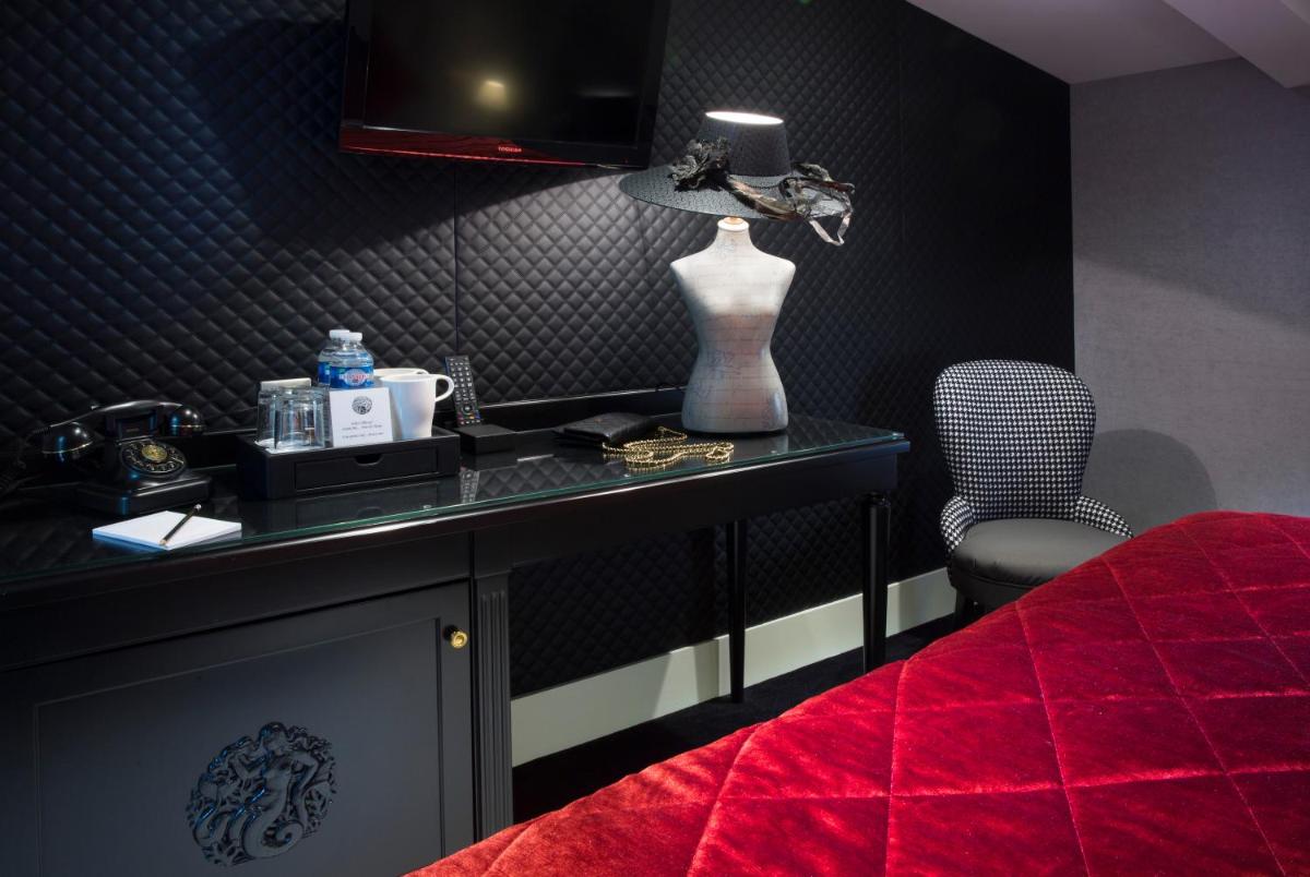 Cuisine ou kitchenette dans l'établissement Hotel & Spa de Latour Maubourg