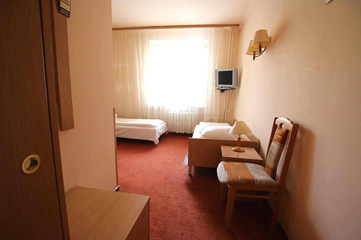 Iskra - Housity