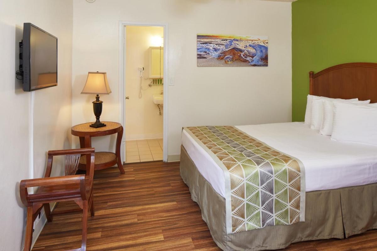 Pacific Marina Inn - Housity