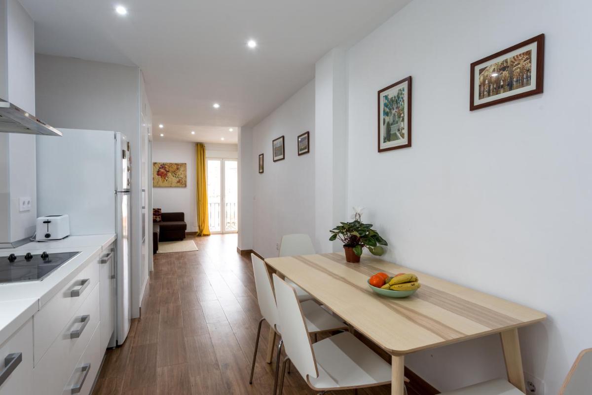 Viento de Corredera - Housity