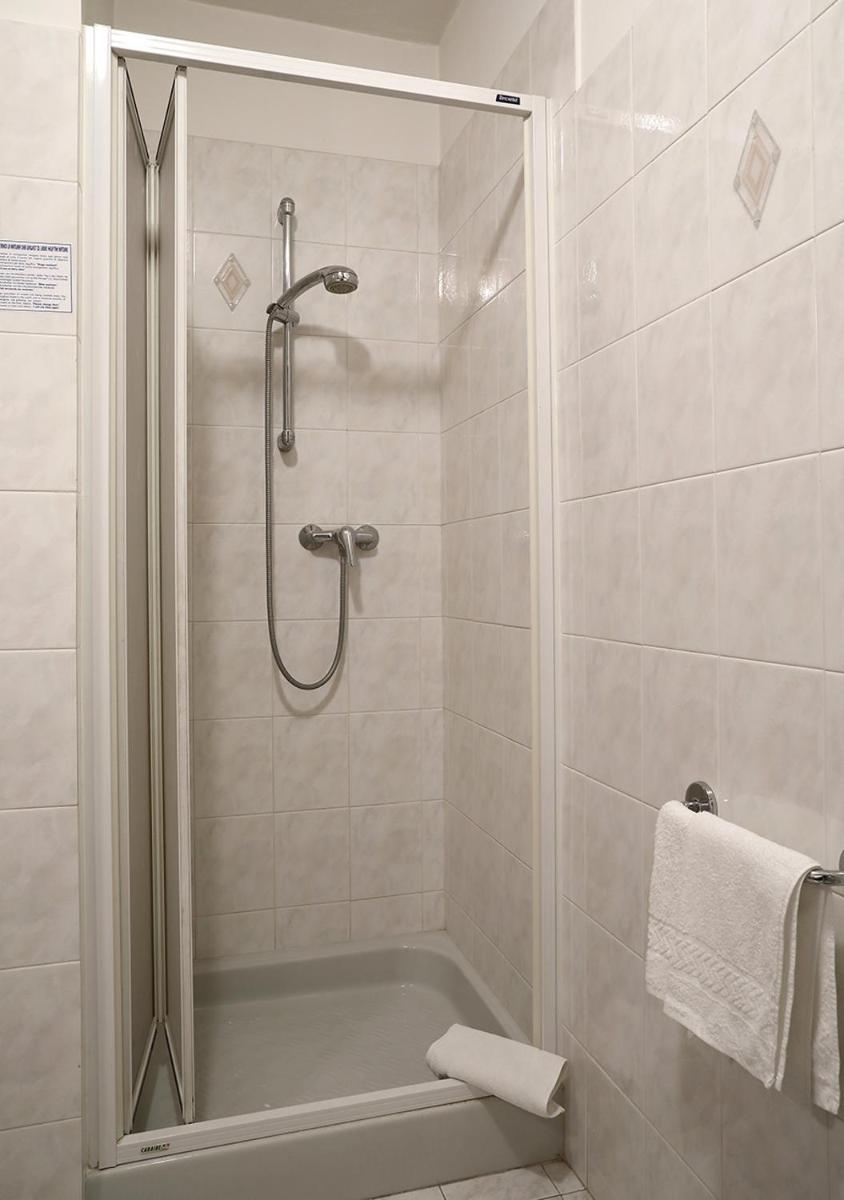 Hotel Dante - Housity
