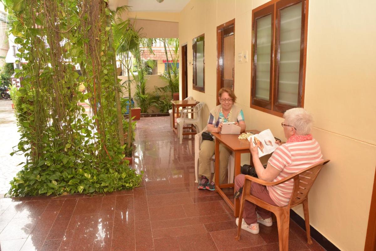 Siva Guest House - Housity