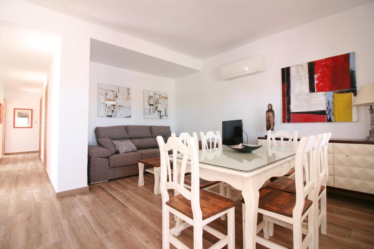 OLIVA HOLIDAYS 4 - Housity