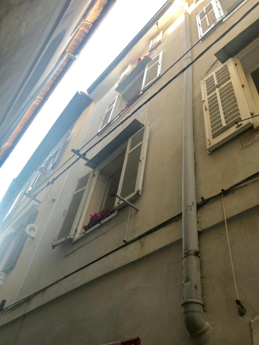 Charming House in the Center of Piran - Housity