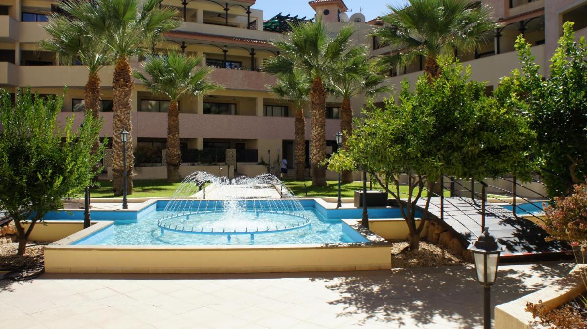 Townhouse Queens Gardens - Housity