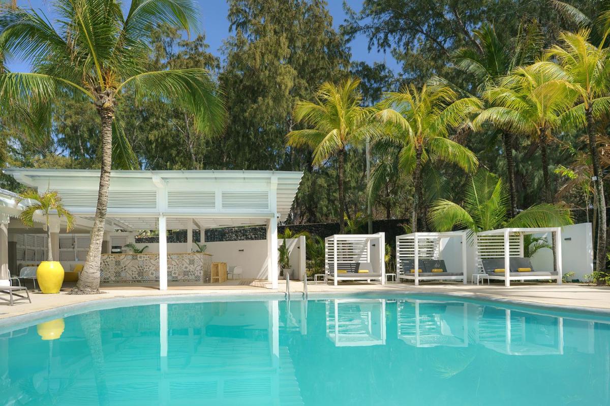 Tropical Attitude (Adults Only) - Housity