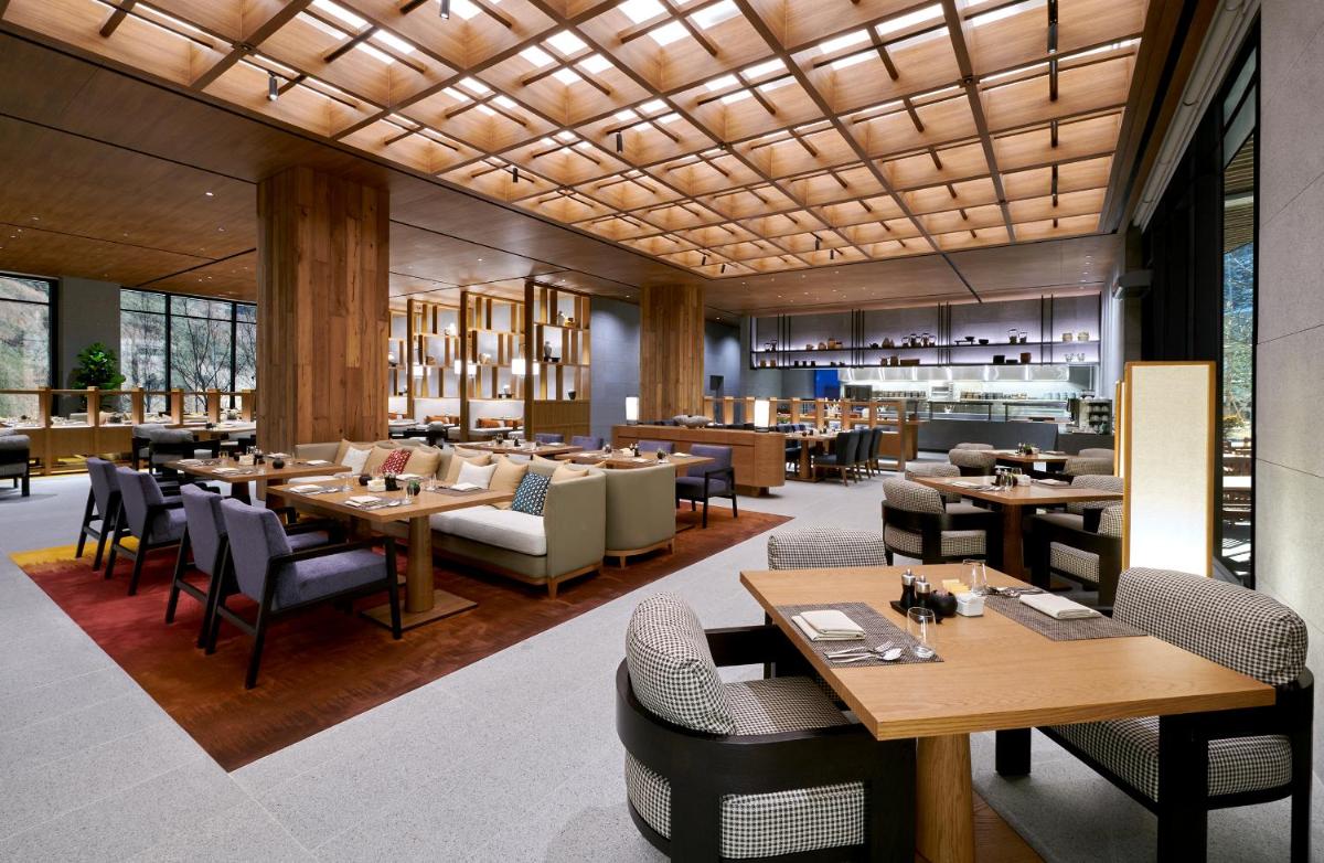 PARK ROCHE Resort &amp; Wellness - Housity