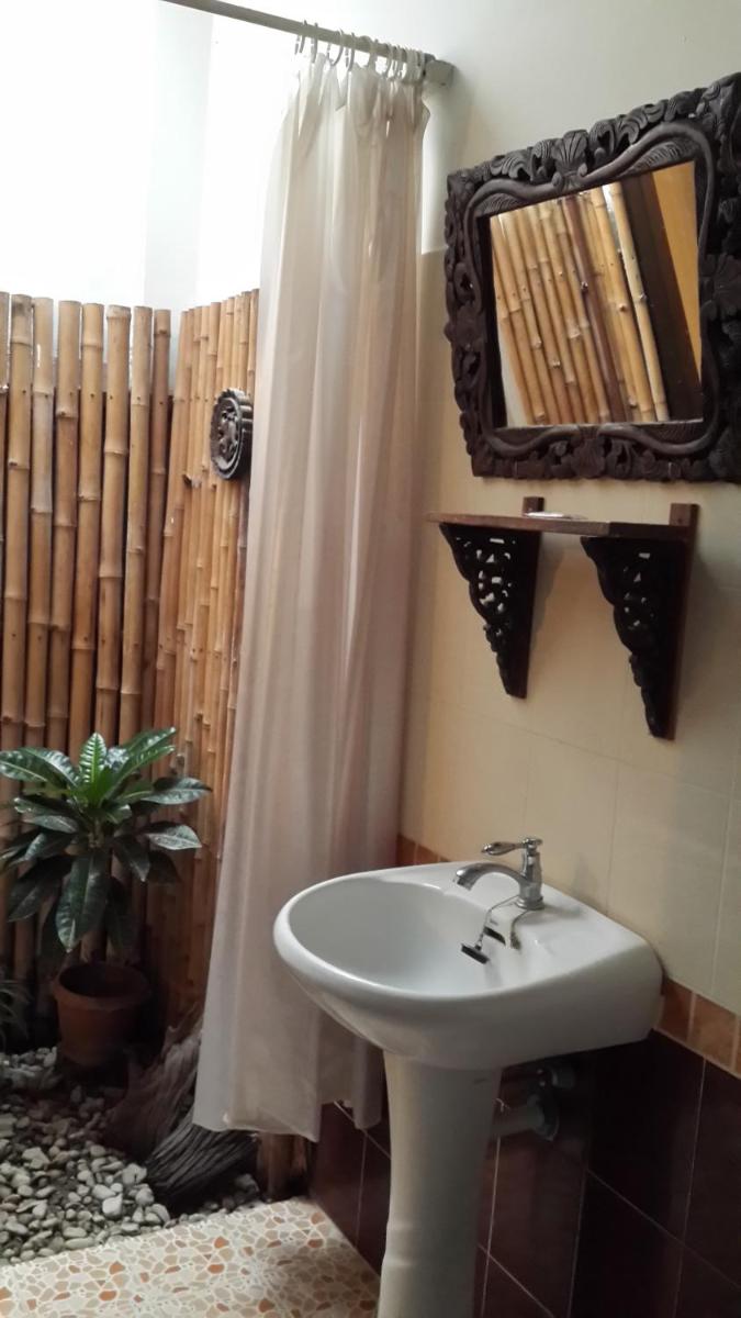 Garden Corner Resort & Hotel - Hizvo