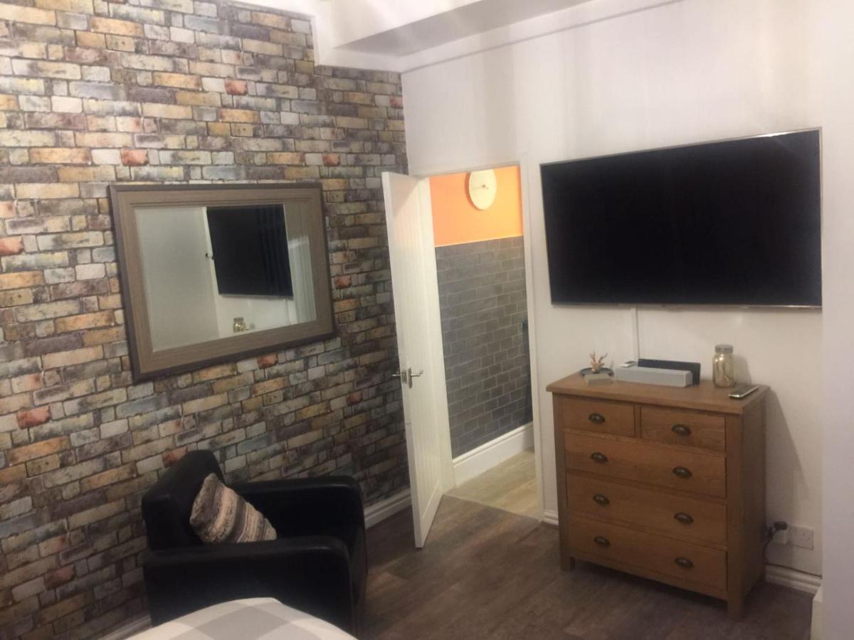 Cosy Apartment in Private Courtyard - Housity