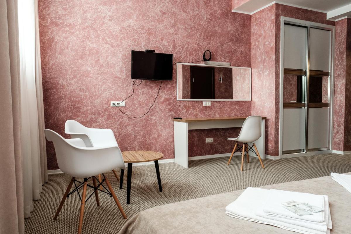 Vesna Business Hotel - Housity