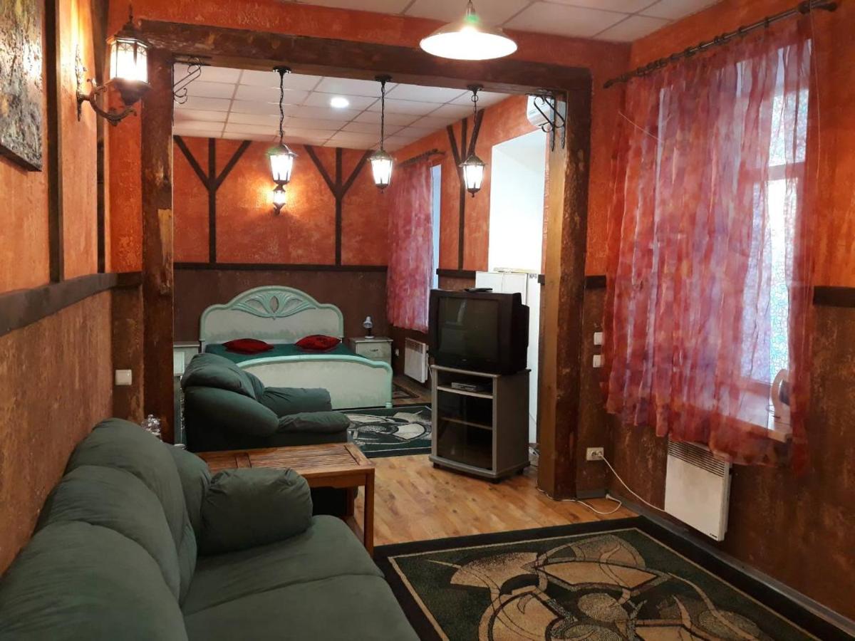 EuroLux Hotel - Housity