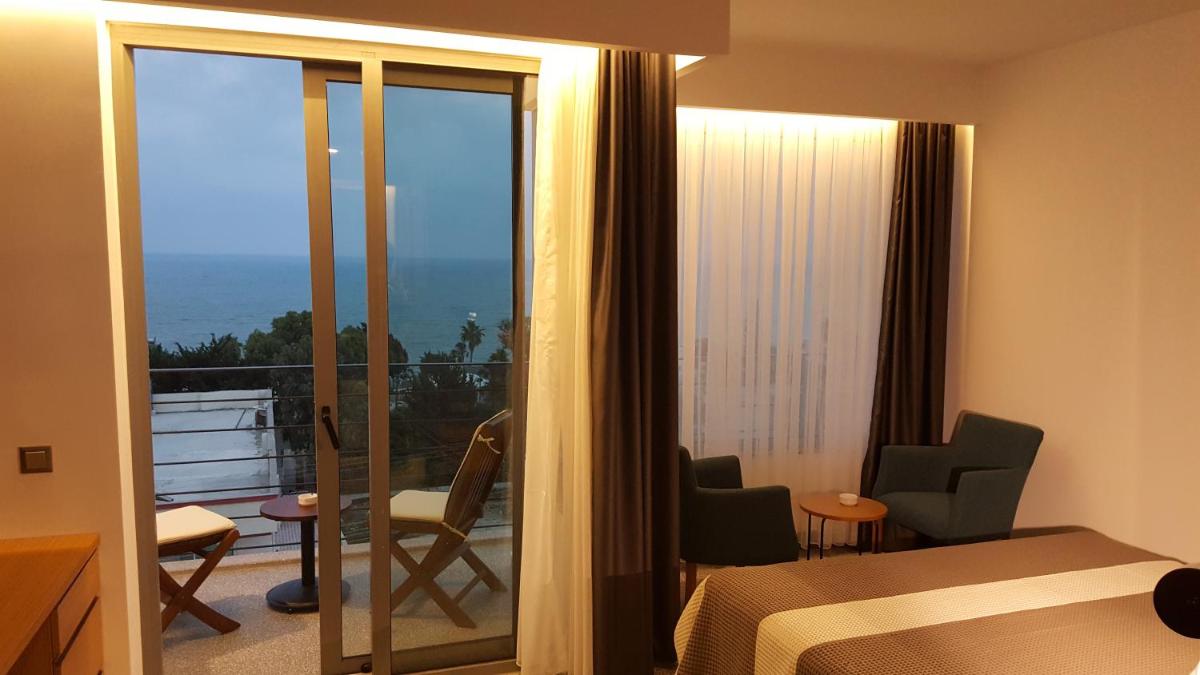 Port Marina Hotel - Housity