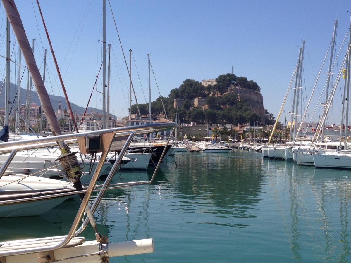 Terrace house near the beach and Denia - Housity