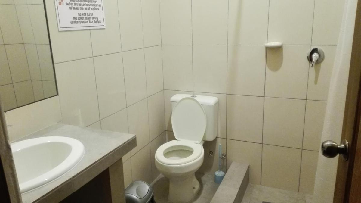 Piedra Blanca Backpackers Hostel - Hizvo