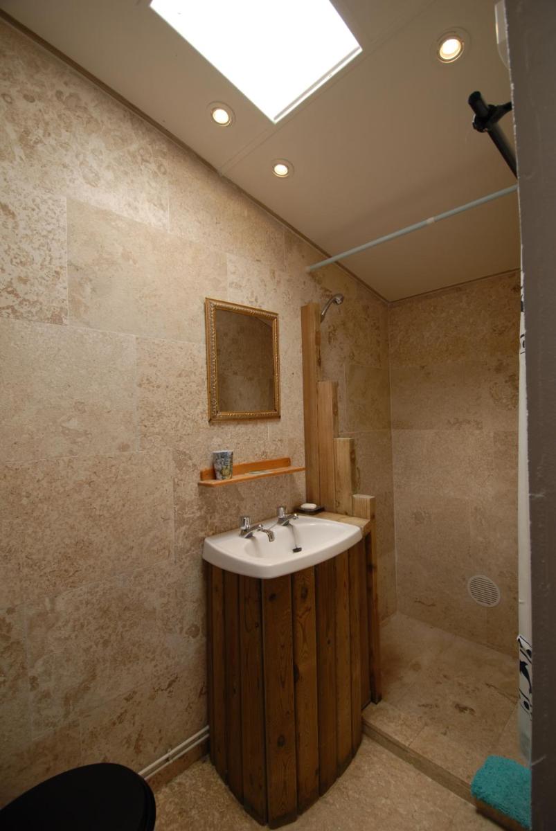 Suitetrails - VeLouThim Apartments