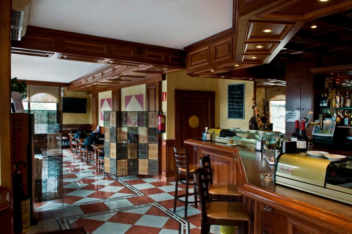 Hostal Villa de Ajalvir - Housity