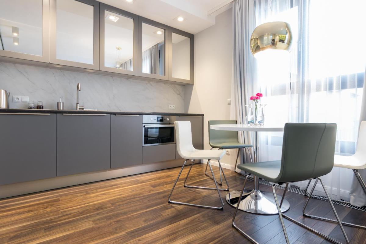 GA Luxury Apartments W21 - Housity