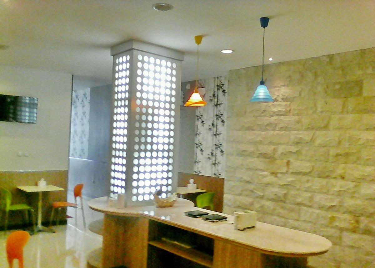 Frank's Hotel - Housity