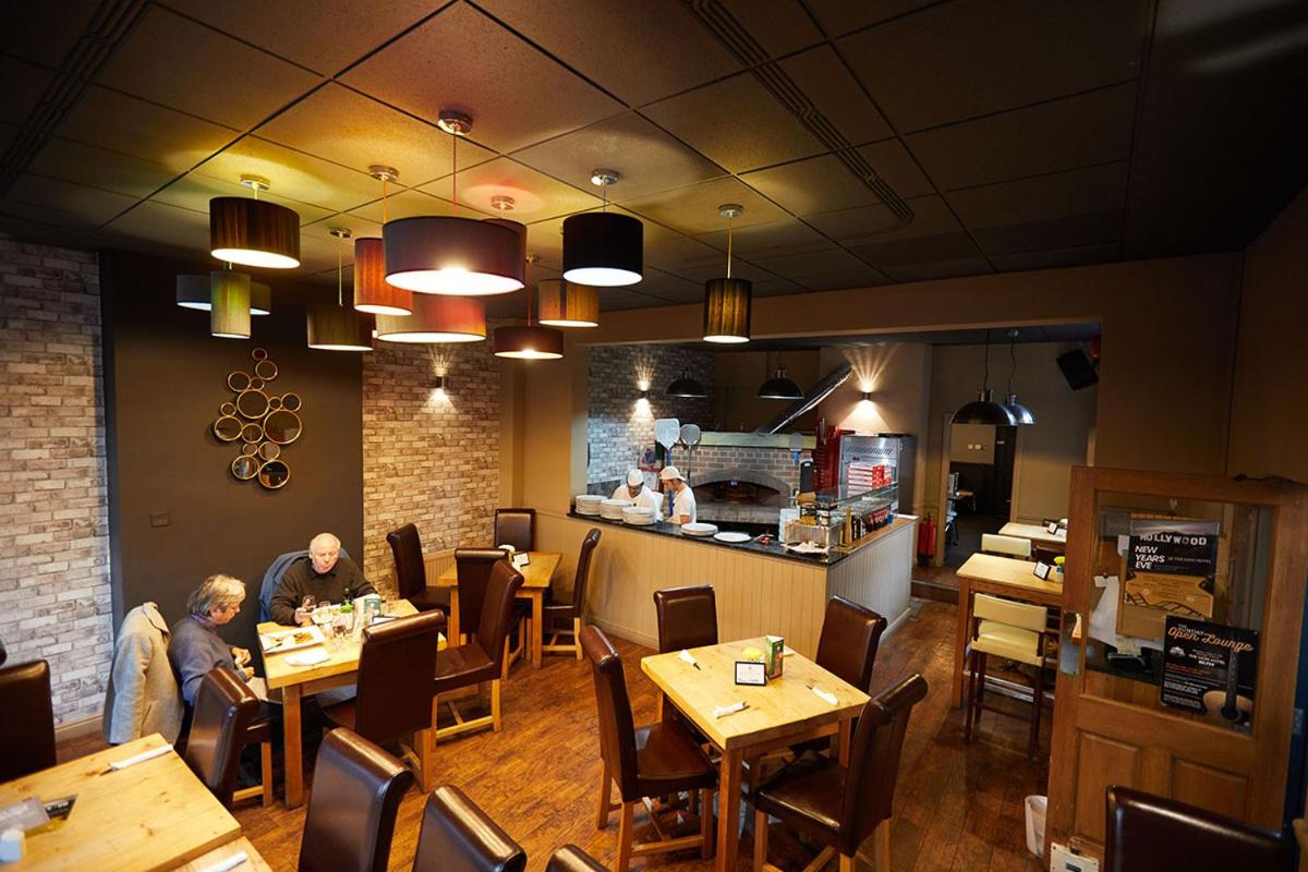 The Lion Hotel - Housity