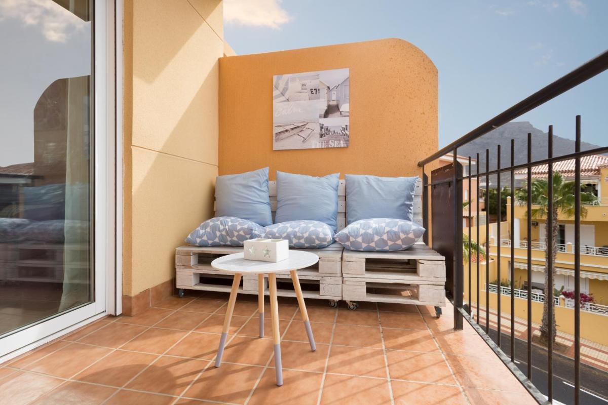 Adeje with pool, sea view and free WIFI - Housity