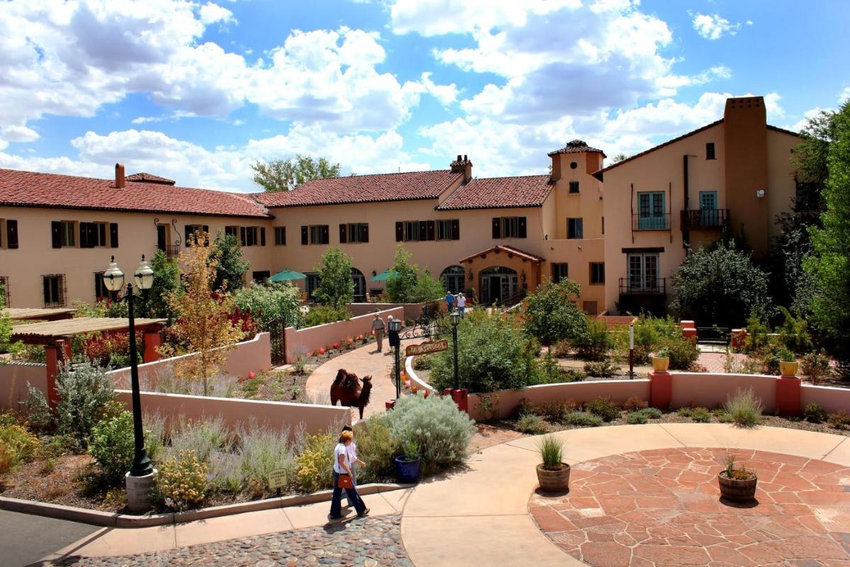 La Posada Hotel and Gardens - Housity