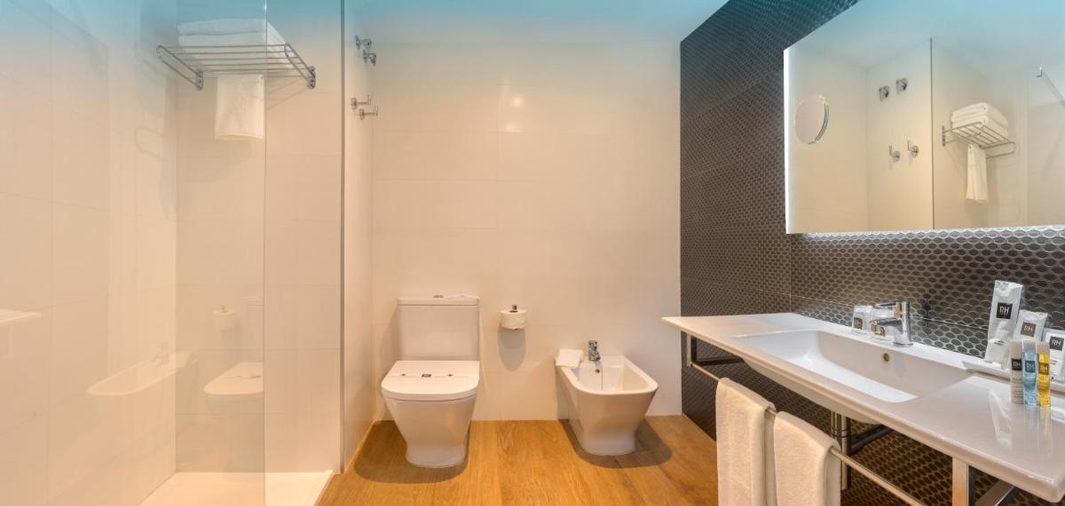 Hotel RH Royal - Recommend for adults - Hizvo