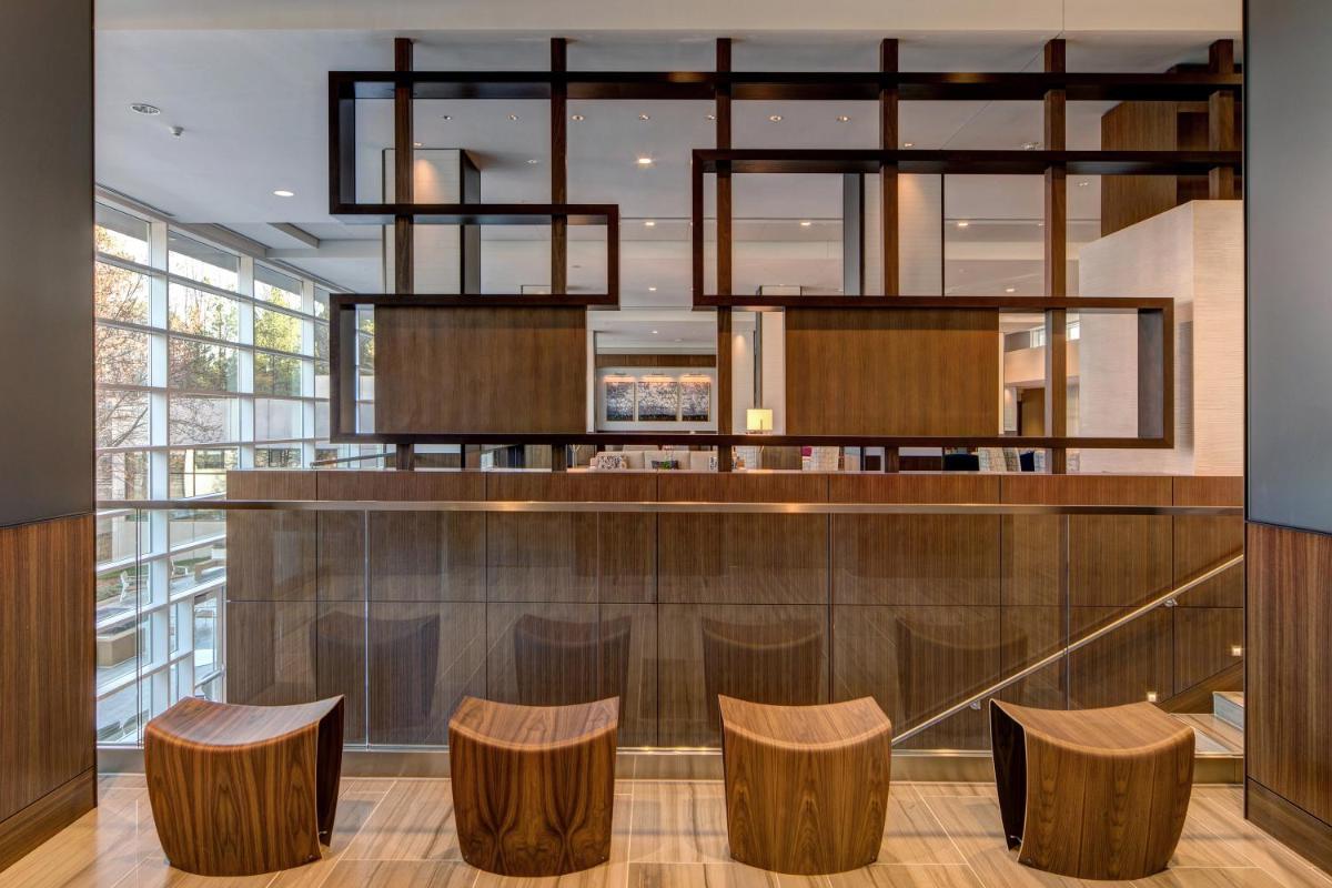 JB Duke Hotel - Housity