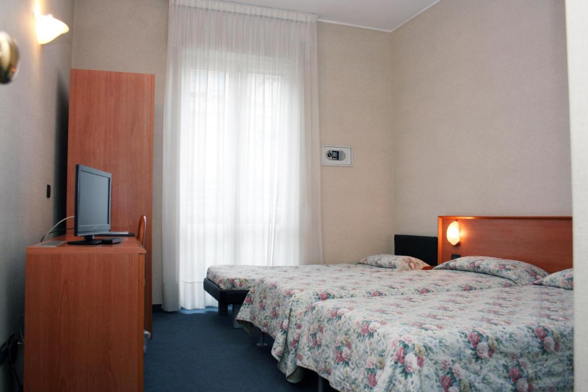 Hotel Engadina - Hizvo