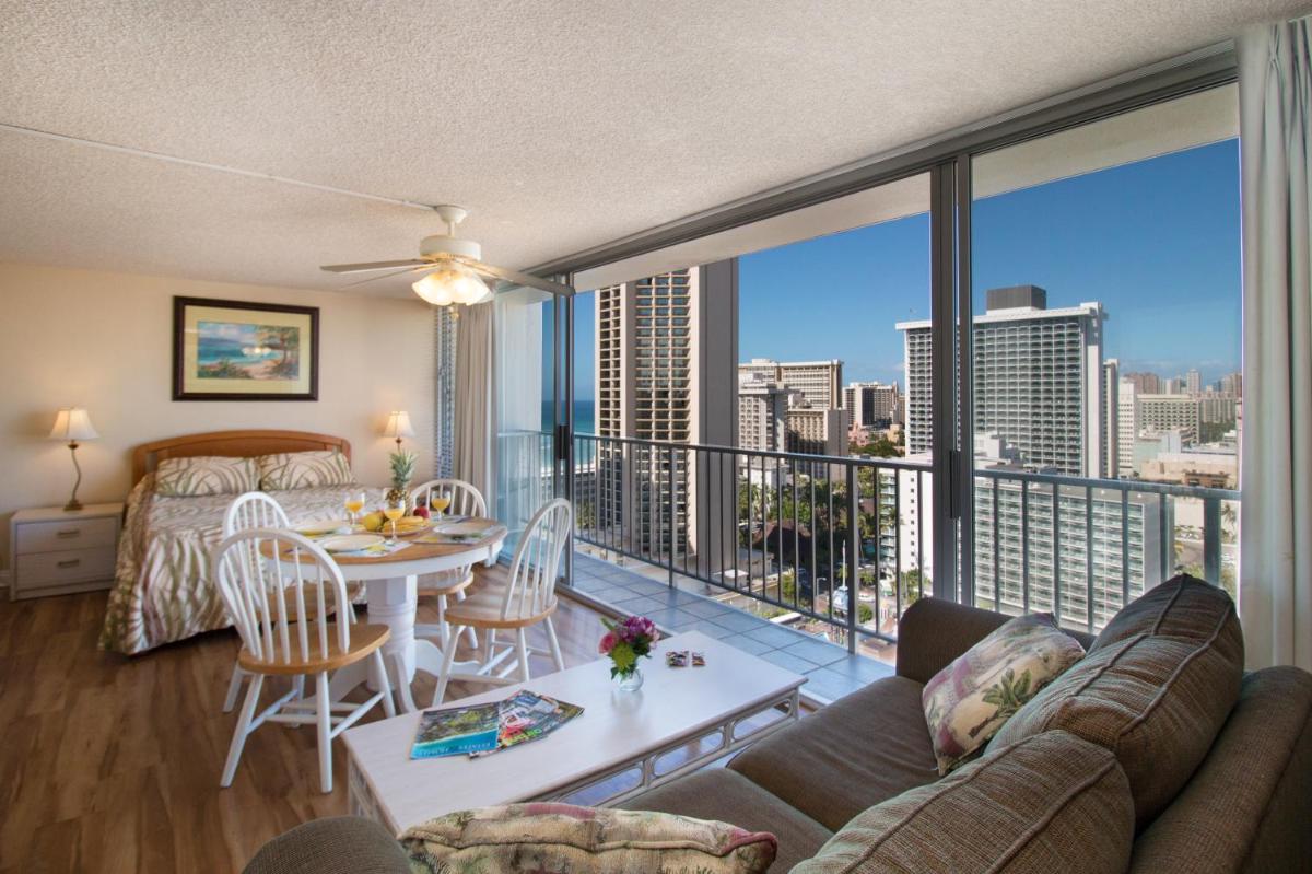 Suitetrails - Aloha Oasis, Ocean View Studio, Near Waikiki Beach