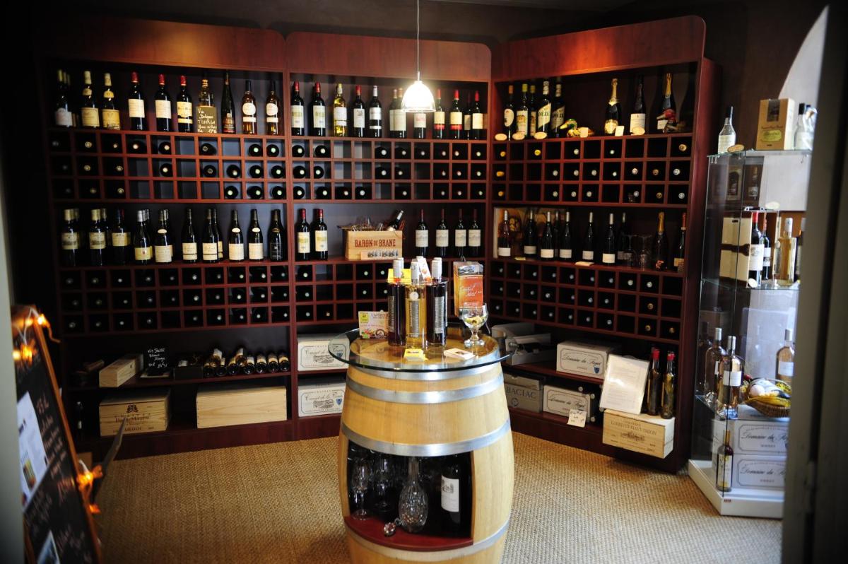 Boissons dans l'établissement Logis Central Hôtel - Restaurant & Spa