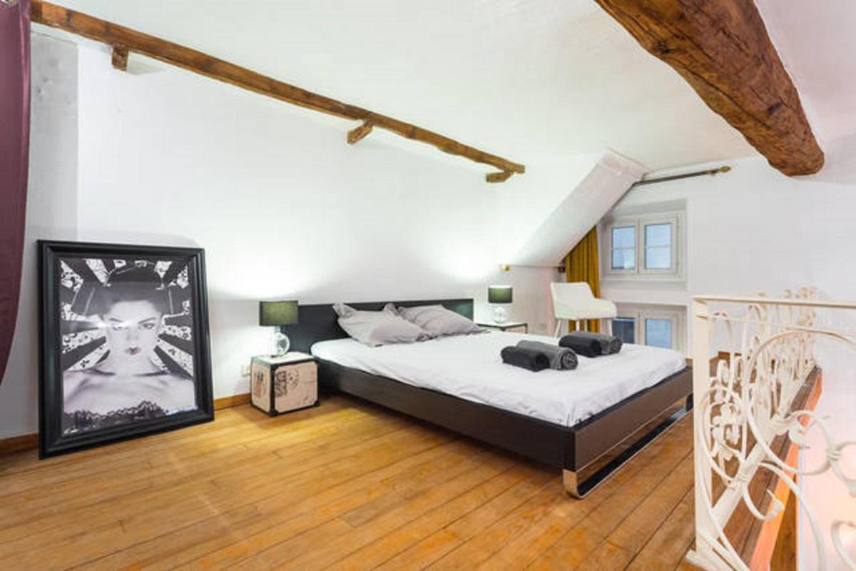 LE PREFECTURE - LUXUEUX F3 EN DUPLEX, ascenseur, coeur Vieux-Nice - Housity