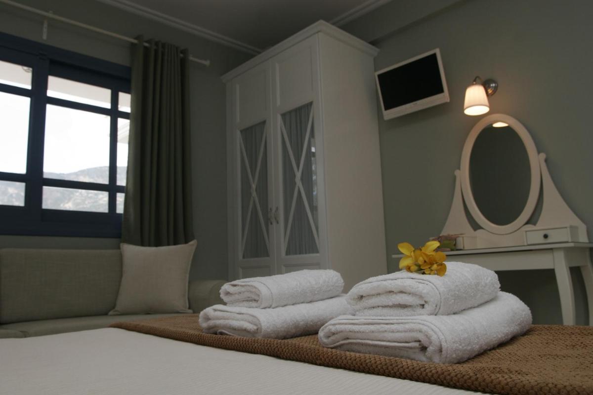 Boutique Hotel Iasmos - Housity